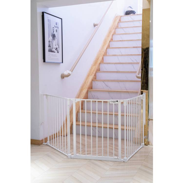 Cuggl XXL Wall Fix room divider safety gate, imported from the UK