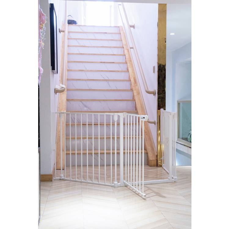 Cuggl XXL Wall Fix room divider safety gate, imported from the UK