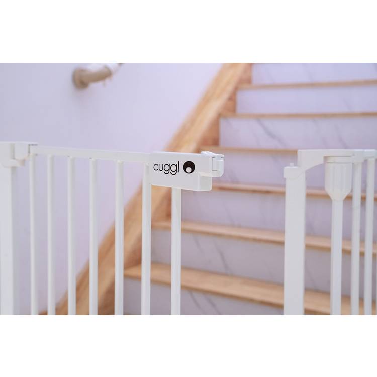 Cuggl XXL Wall Fix room divider safety gate, imported from the UK