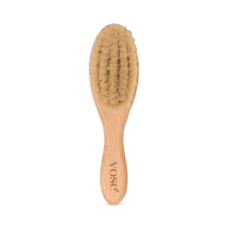 Baby brush with 100% goat hair bristles and wooden handle, UK version