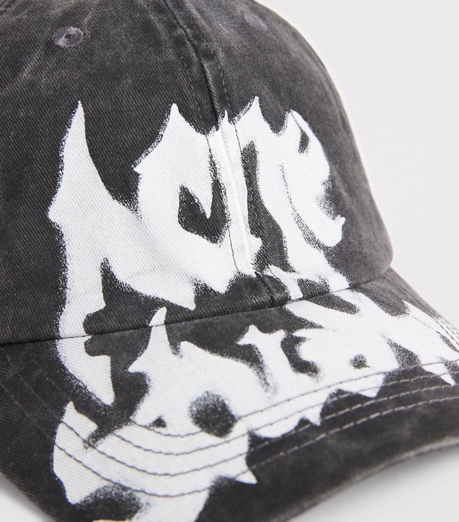 Acne Studios Graffiti Logo Baseballkappe, UK-Version