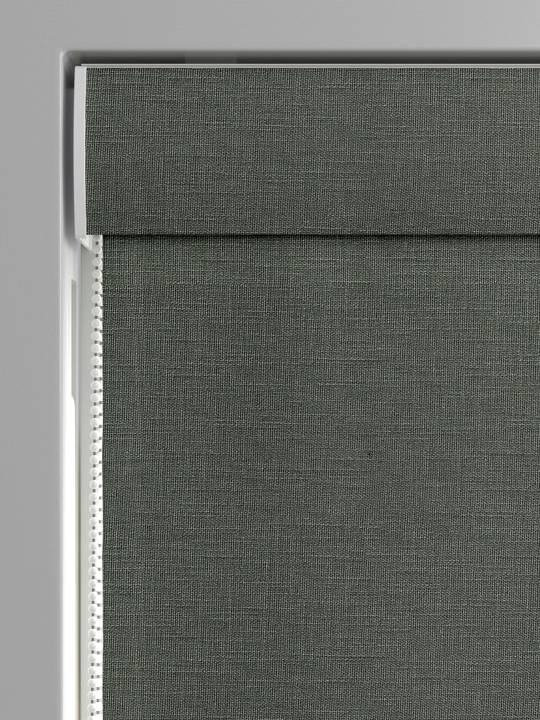 Nikki made to measure green roman blind (British brand)