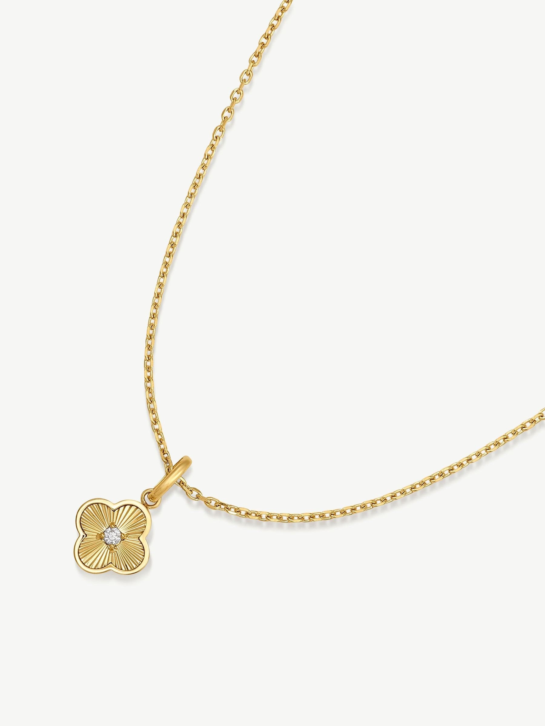 D.LOUISE waterproof clover necklace, gold tone (British brand)