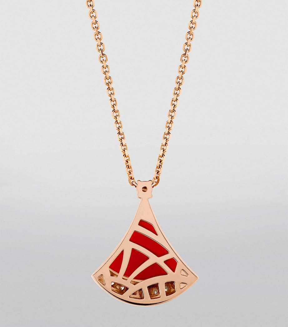 Bvlgari Divas' Dream rose gold necklace with diamonds and carnelian - British product