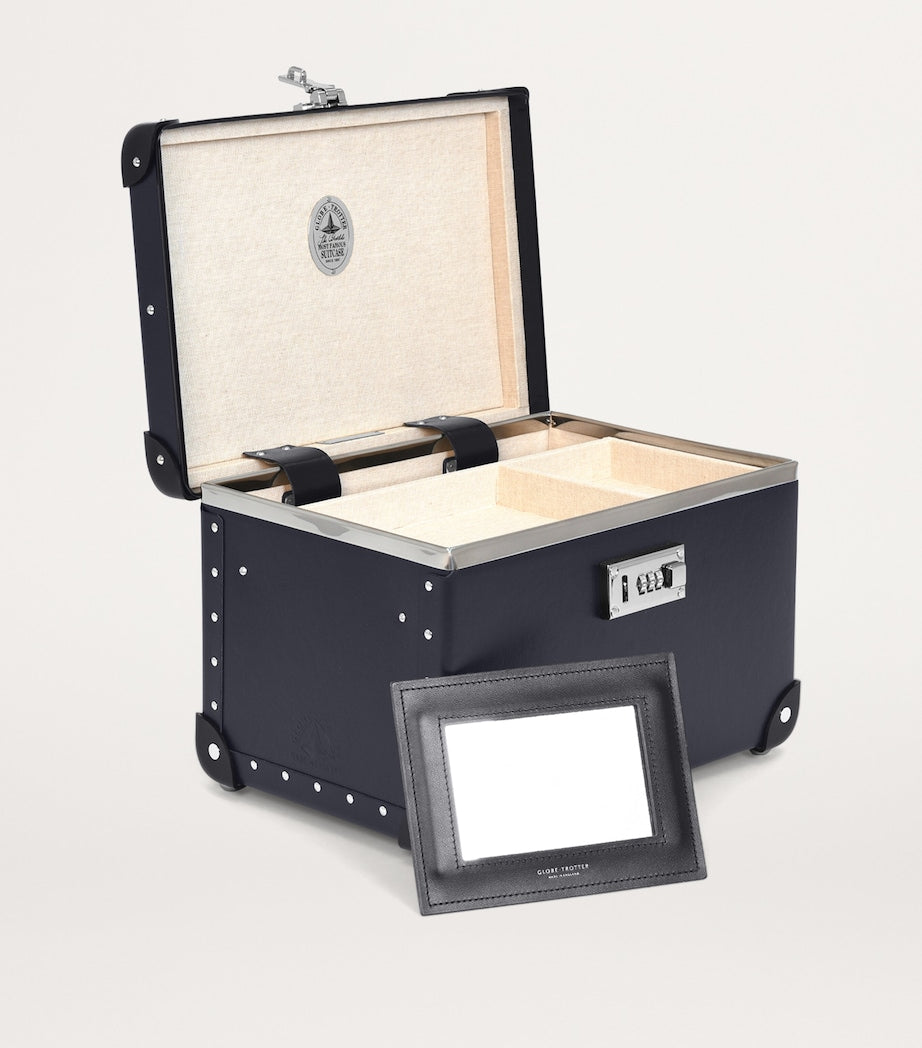 Globe-Trotter Centenary vanity case 24cm, UK version