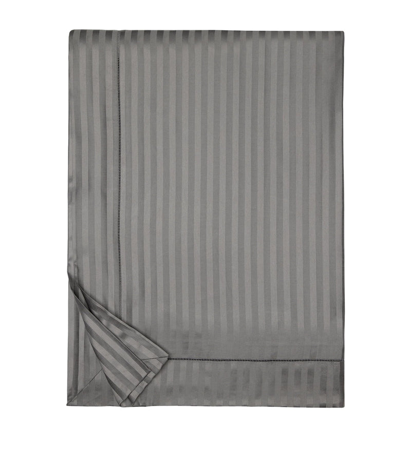 Pratesi striped king duvet cover 230cm x 220cm, imported from the UK