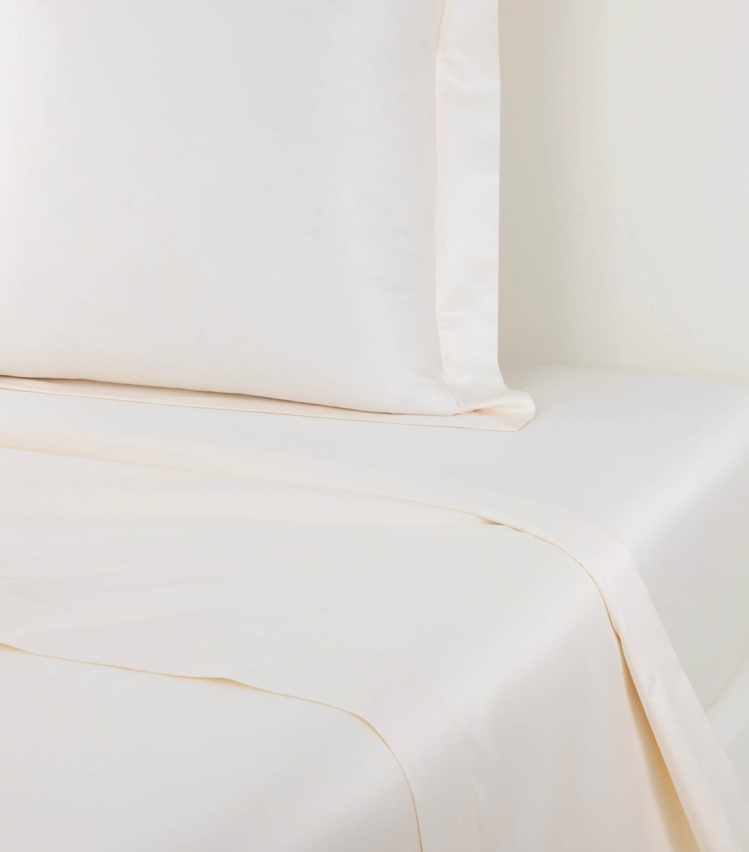 Yves Delorme Prodige Super King flat sheet 270cm x 320cm (British brand)