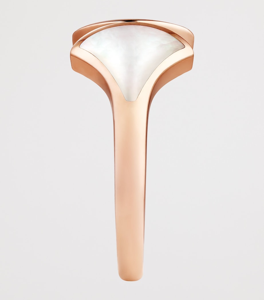 Bvlgari Divas' Dream ring, rose gold, mother-of-pearl - British product