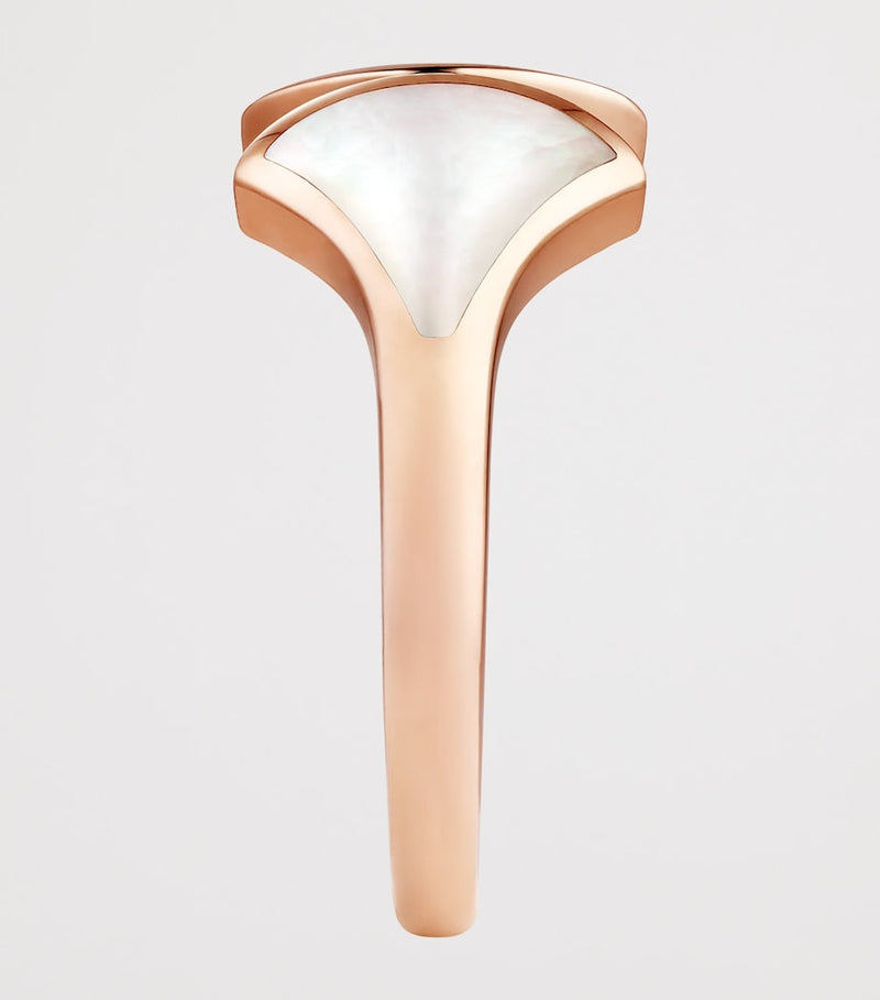 Bvlgari Divas' Dream ring, rose gold, mother-of-pearl - British product