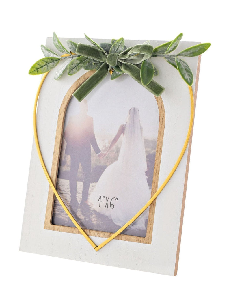 Widdop white photo frame gold heart 4x6, imported from the UK