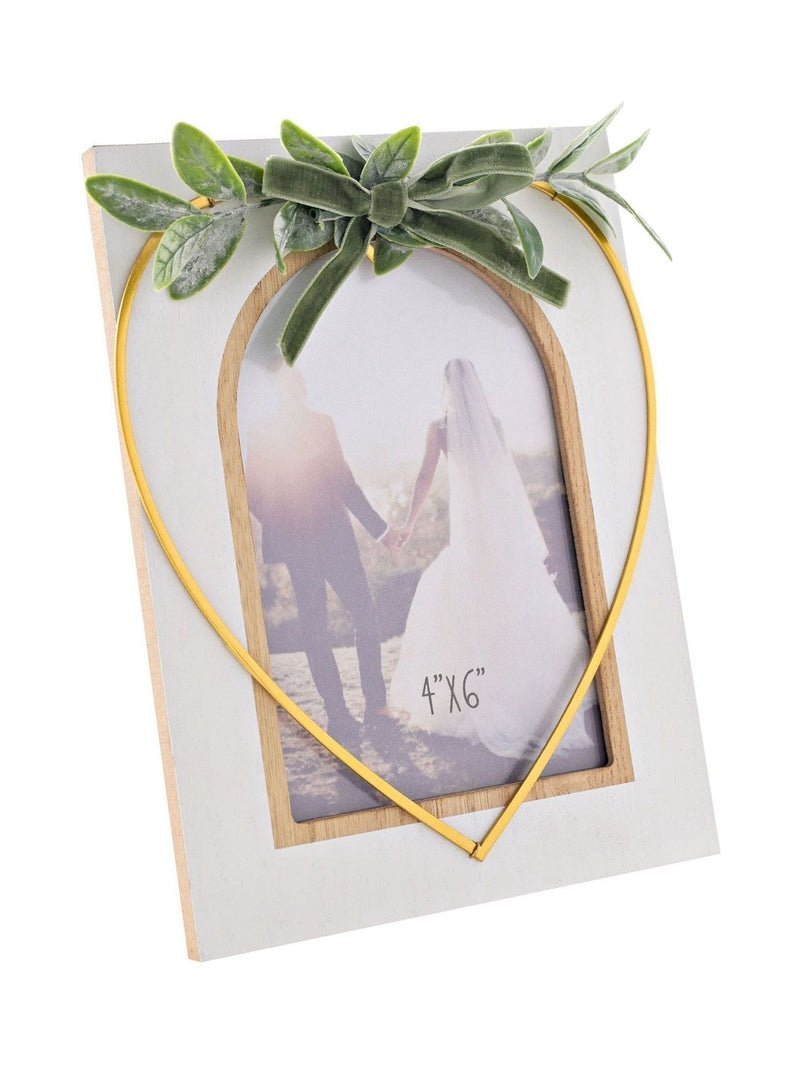 Widdop white photo frame gold heart 4x6, imported from the UK