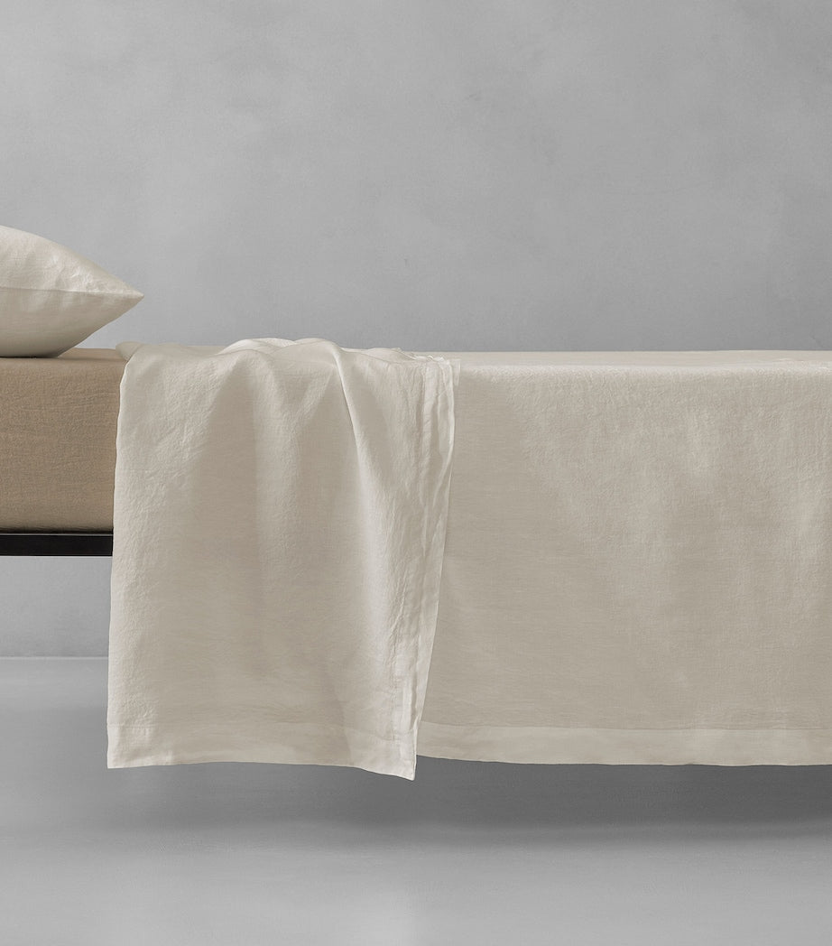 Society Limonta linen flat sheet Super King 270x290, UK version