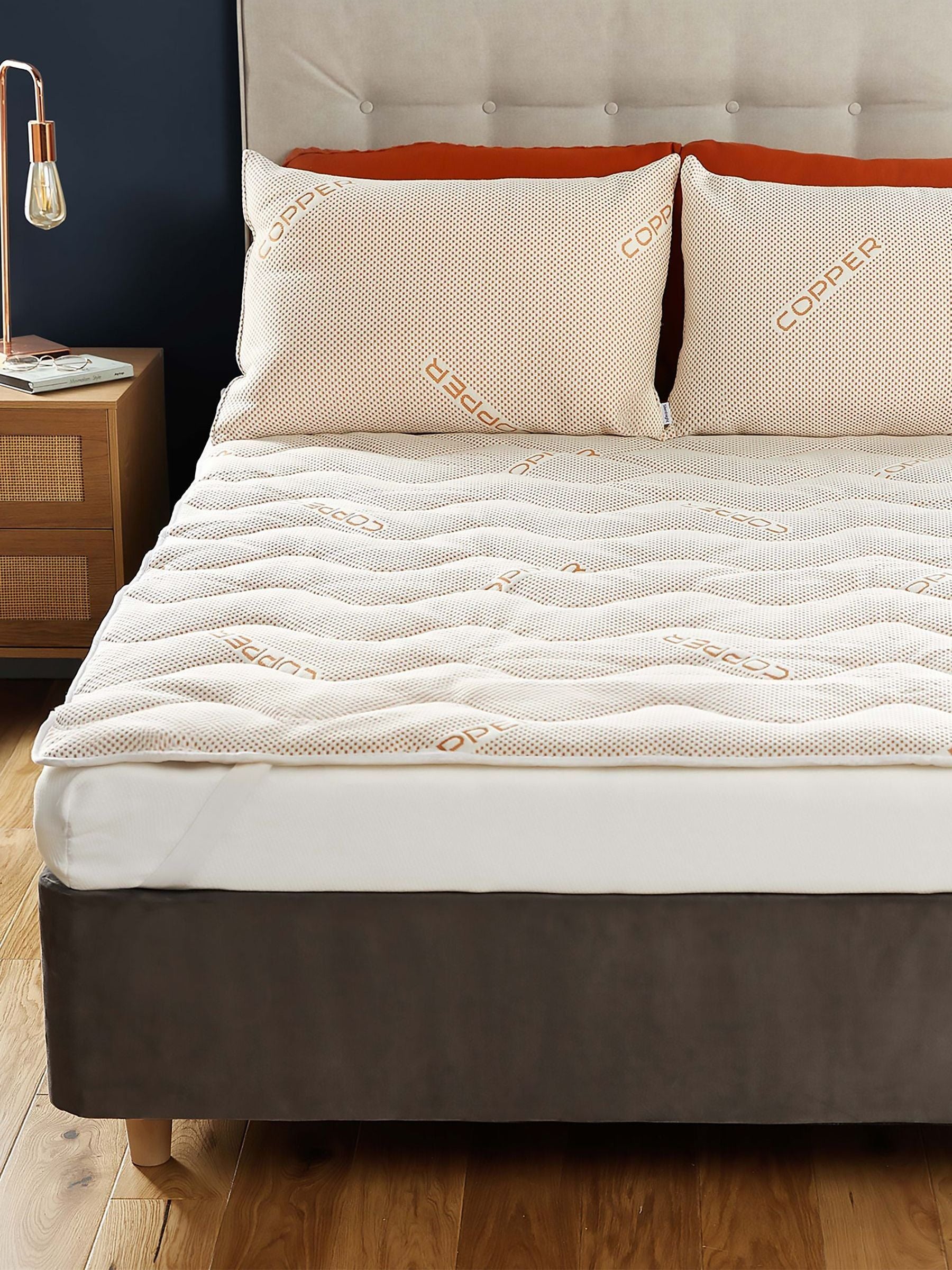 Silentnight White Wellbeing Copper mattress topper (British brand)