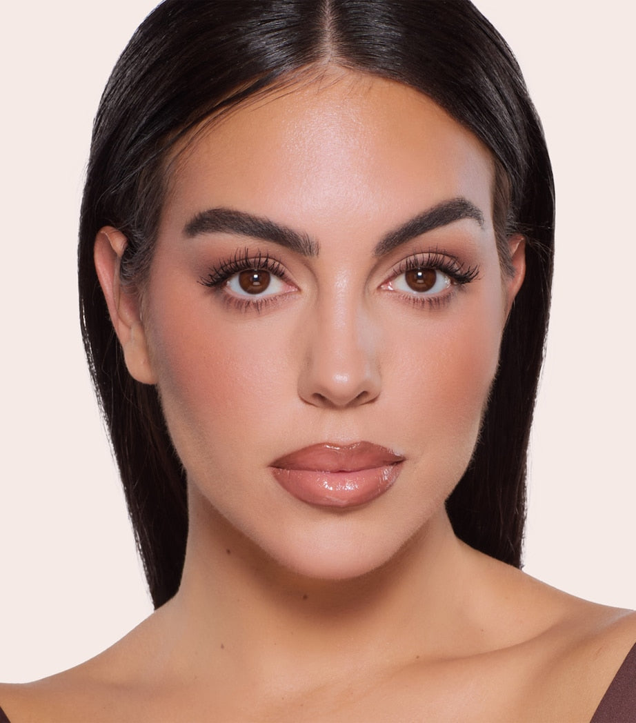 Charlotte Tilbury Super Nudes Shapewear makeup brush (British brand)