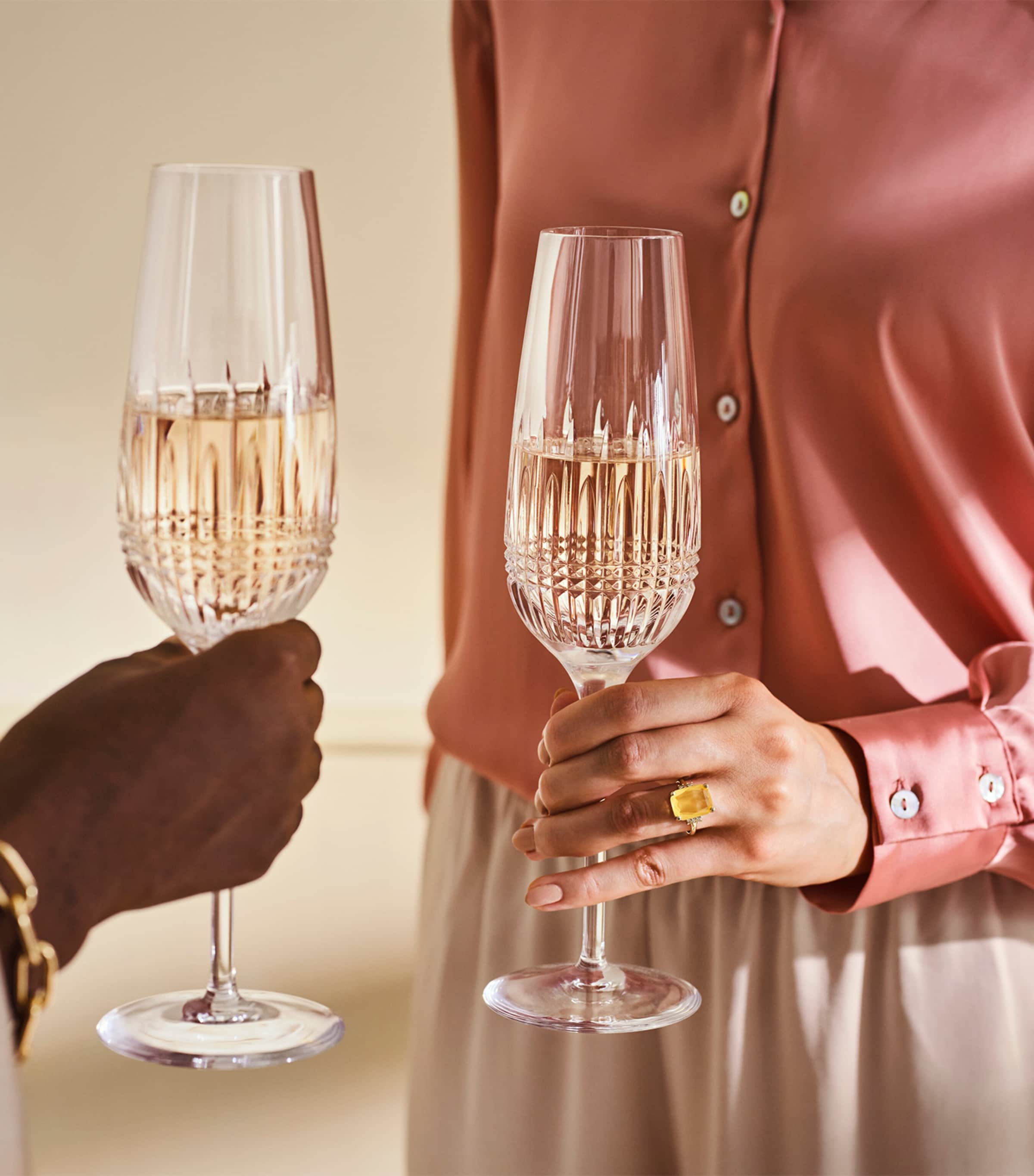 Waterford set of 2 diamond engraved champagne flutes 315ml (British brand)