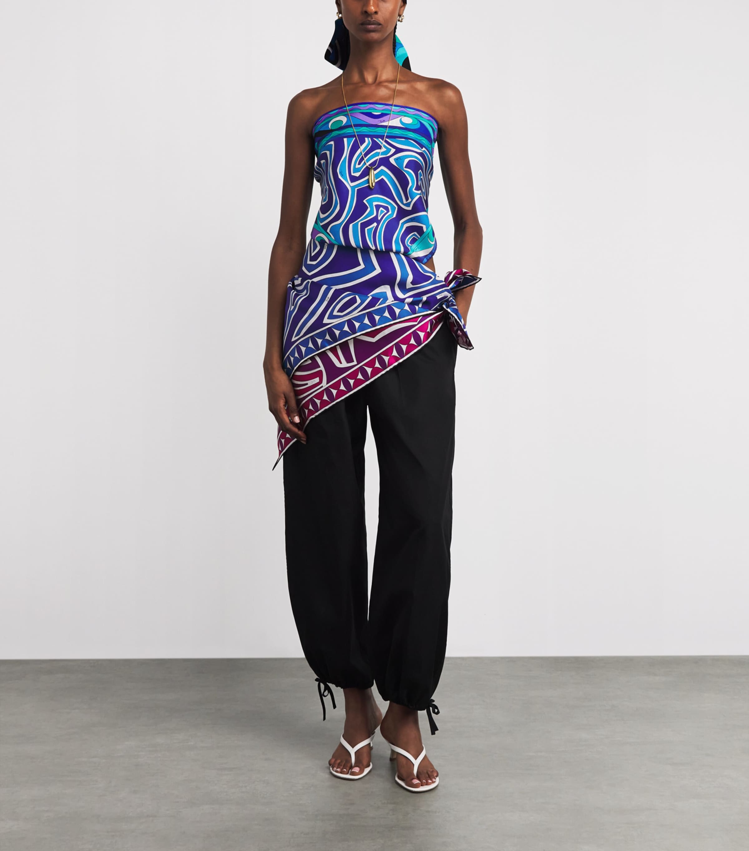 PUCCI silk scarf Labirinto 90x90cm - British product