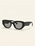 Gucci women's oval sunglasses with polycarbonate lenses - British product