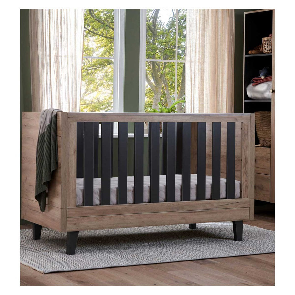 Tutti Bambini Como Cot Bed - Distressed Oak / Slate Grey