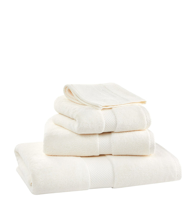 Ralph Lauren Home Avenue hand towel 50cm x 100cm, imported from the UK