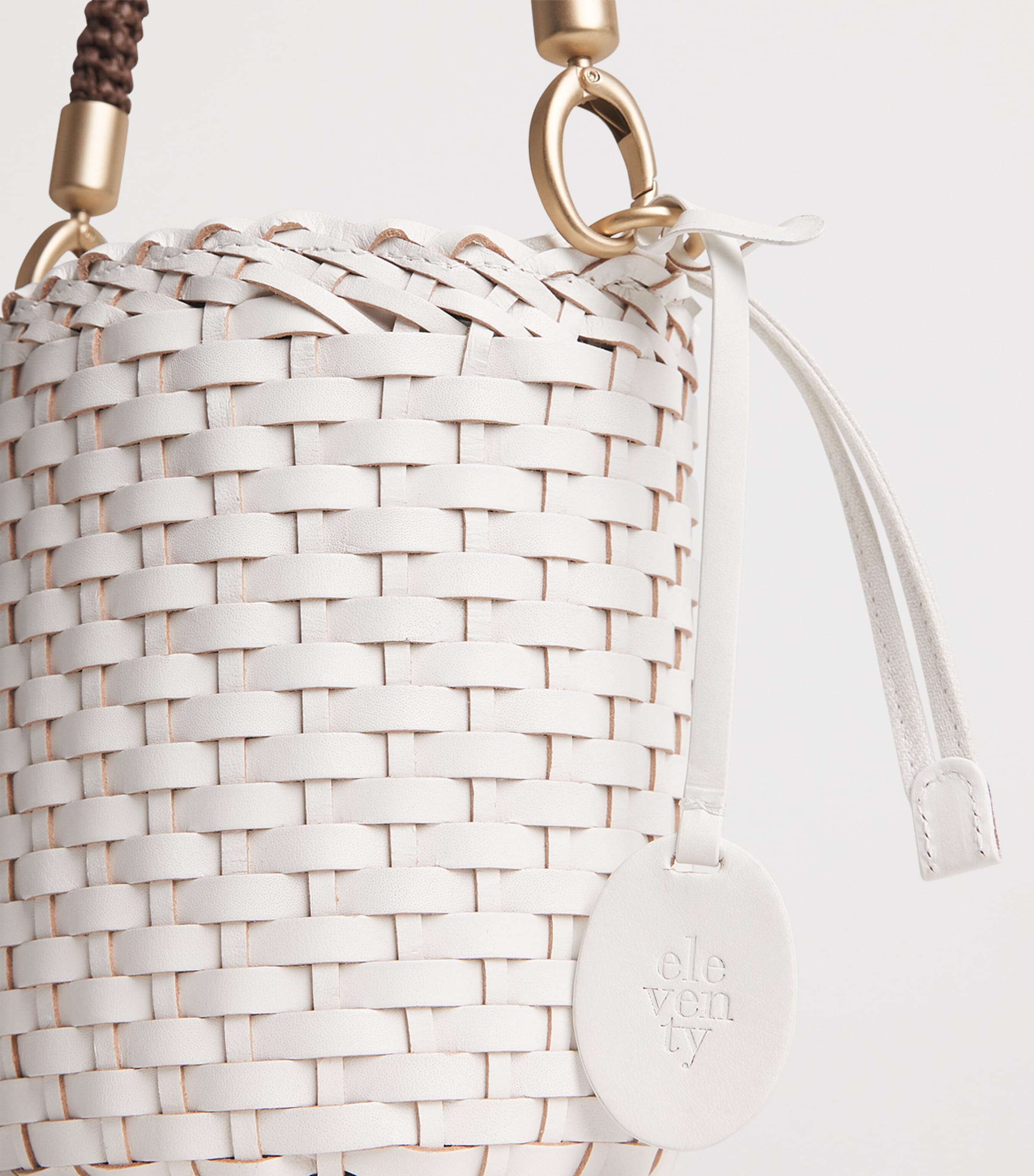 Eleventy woven bucket bag in buffalo leather, UK version