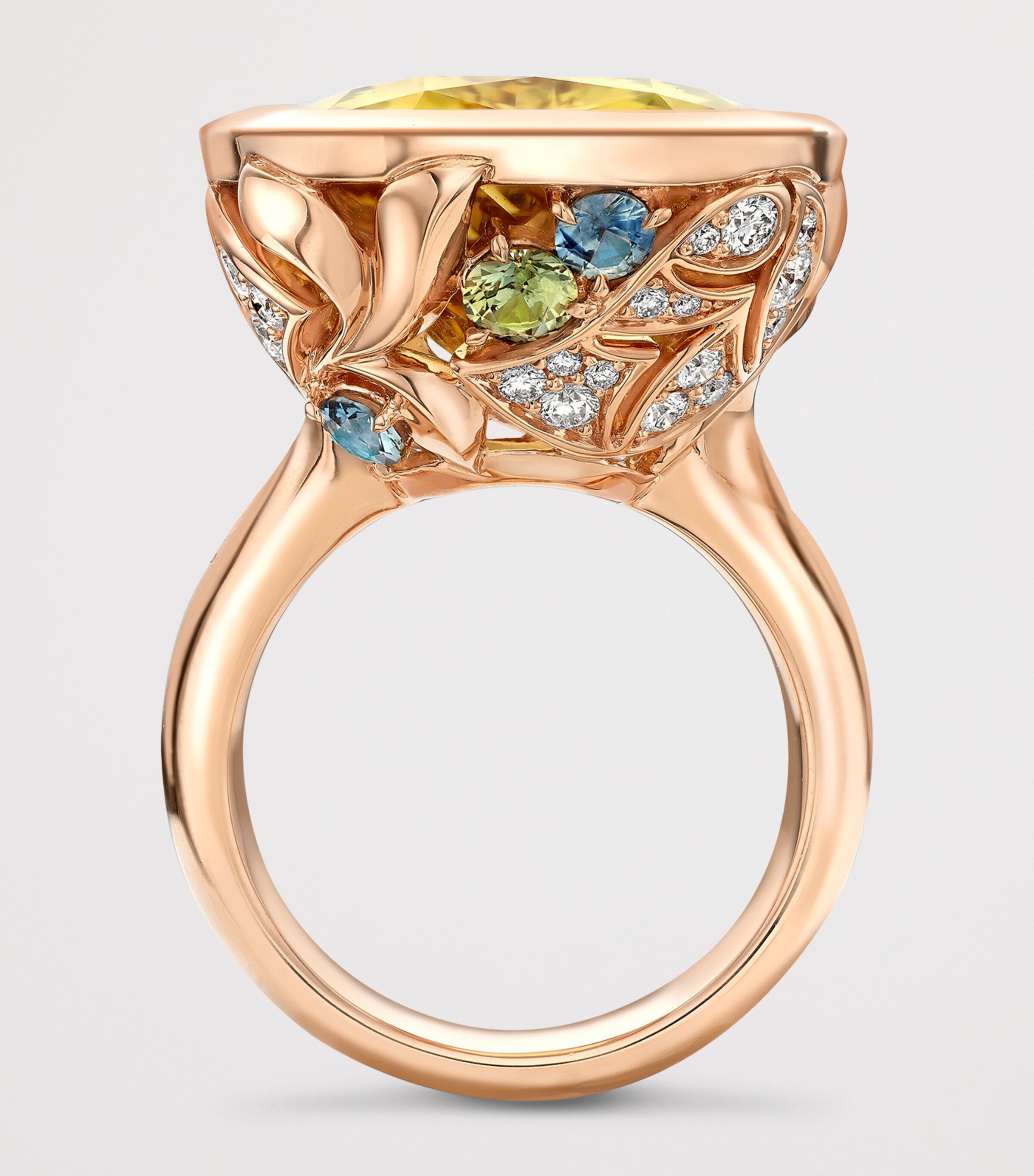 Boodles Palace ring with heliodor, sapphires and diamonds, UK version