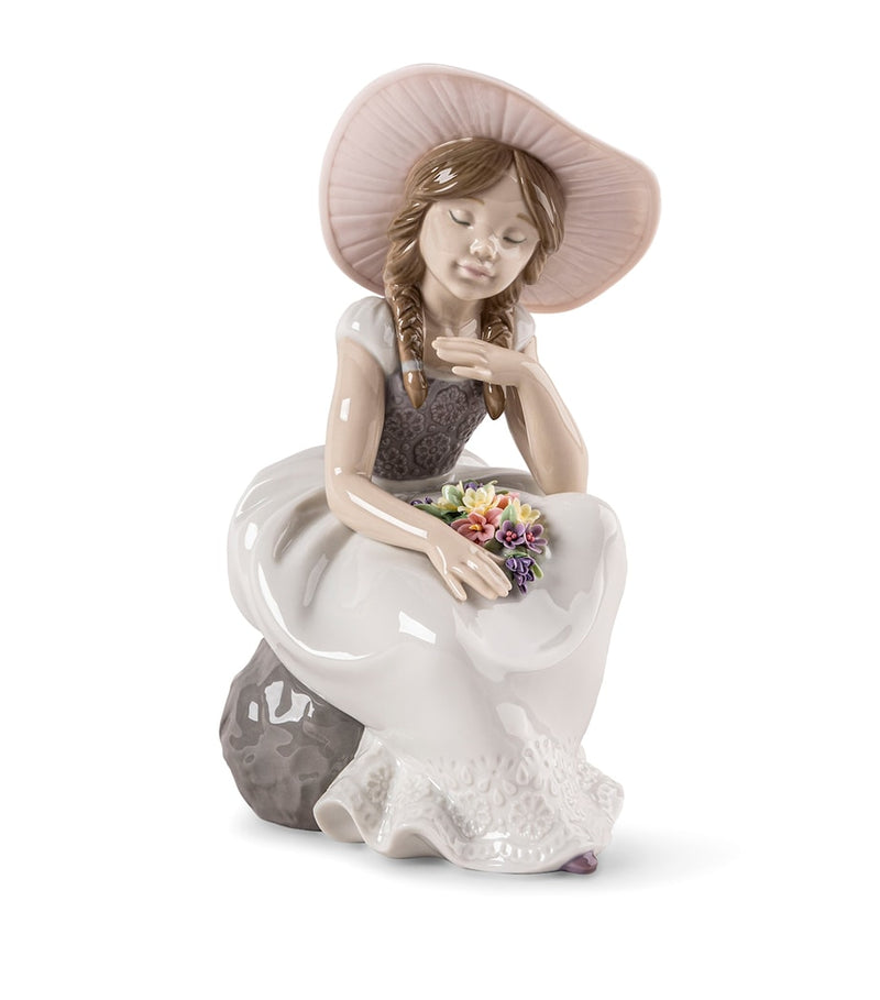 Lladró porcelain spring sculpture pastel hues (British brand)