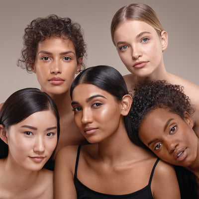 Harrods Bobbi Brown Skin Long-Wear Weightless Foundation SPF 15 - Online bei McGrocer kaufen