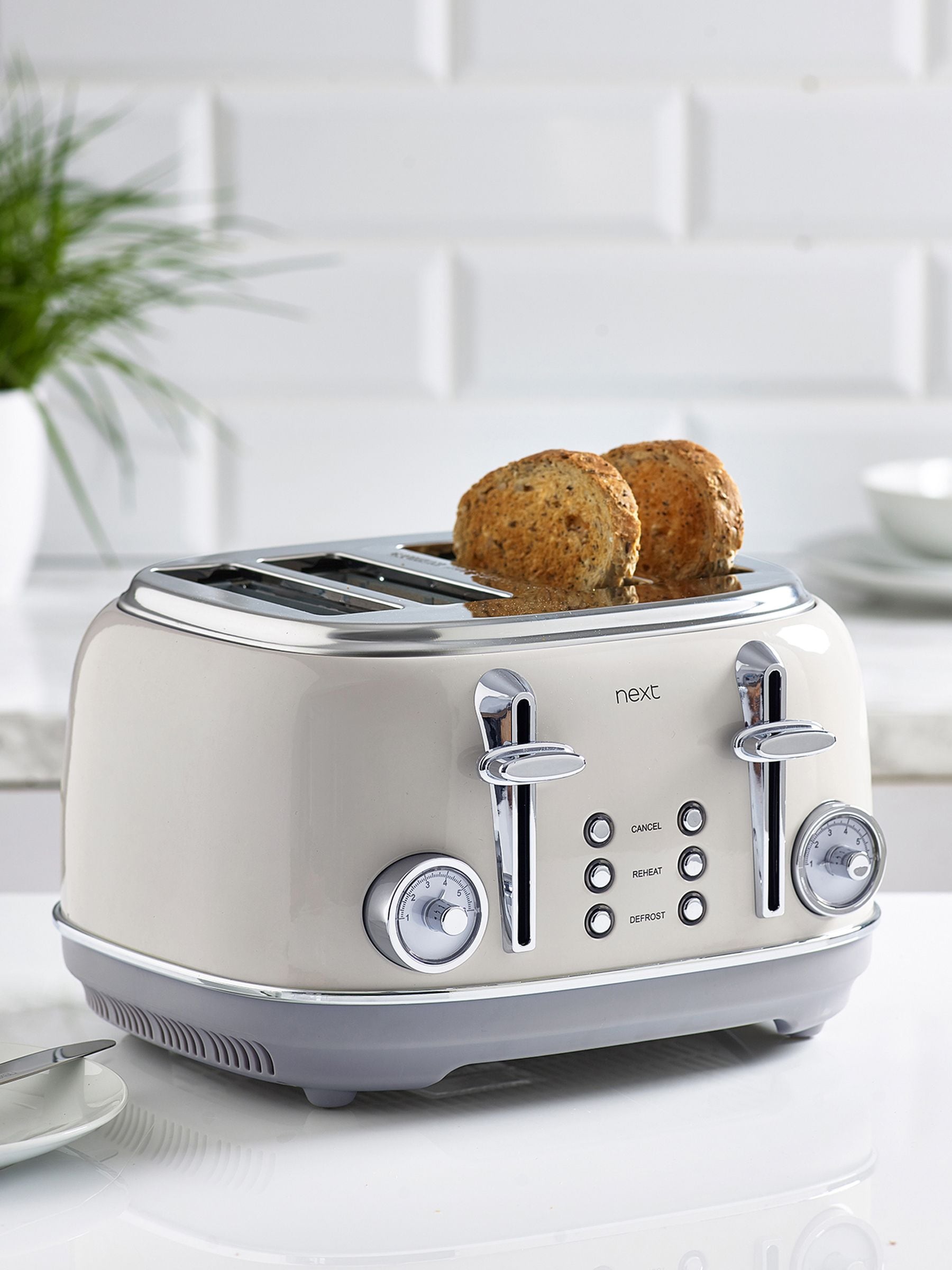Cream Dial 4 Slice Toaster