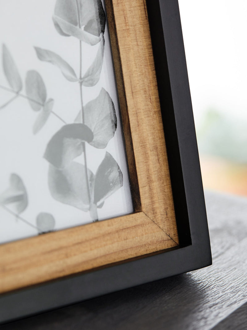 Bronx black wood photo frame - British product