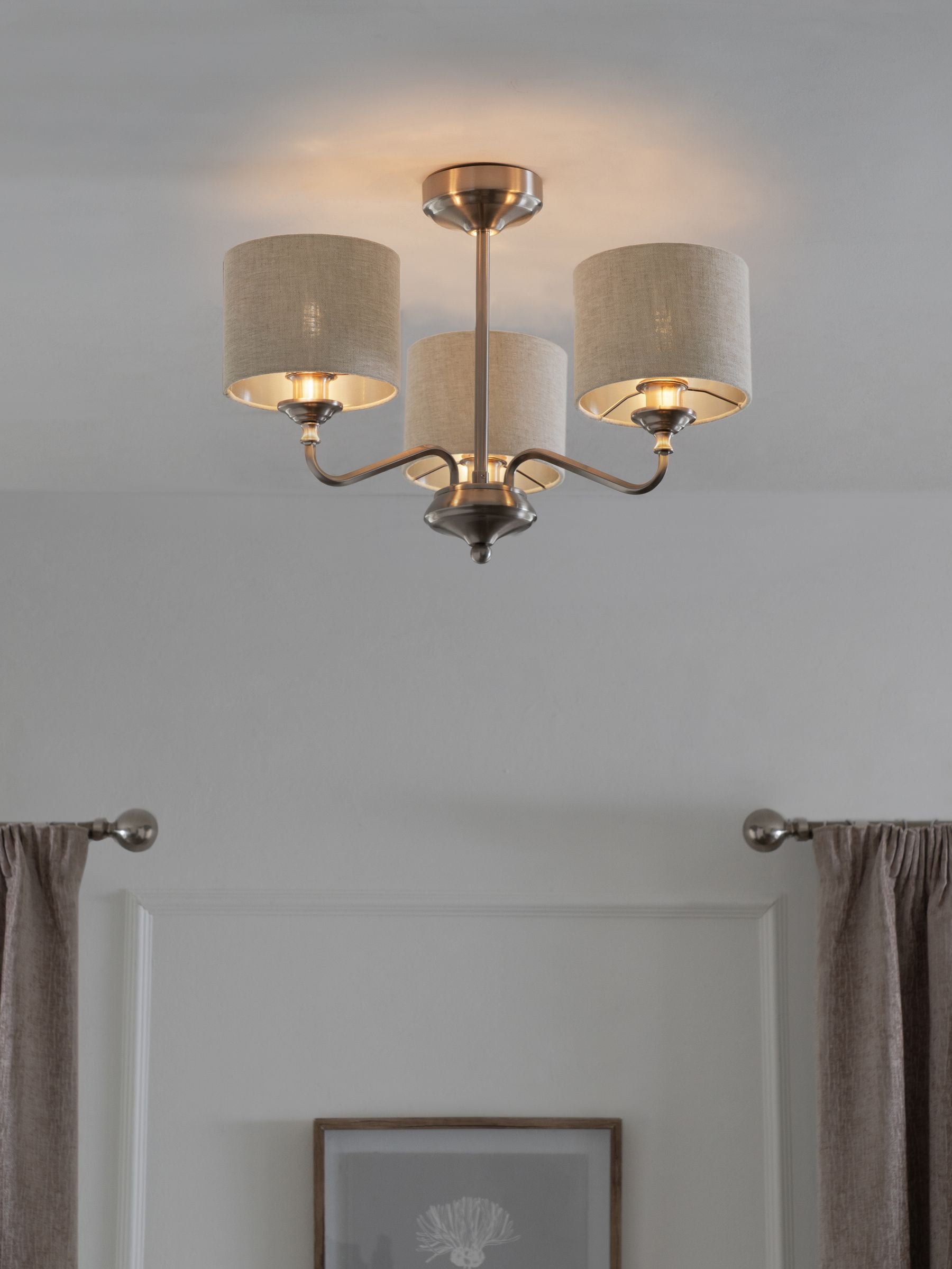 Lustre Burford Nickel Brossé trois lumières - Produit britannique
