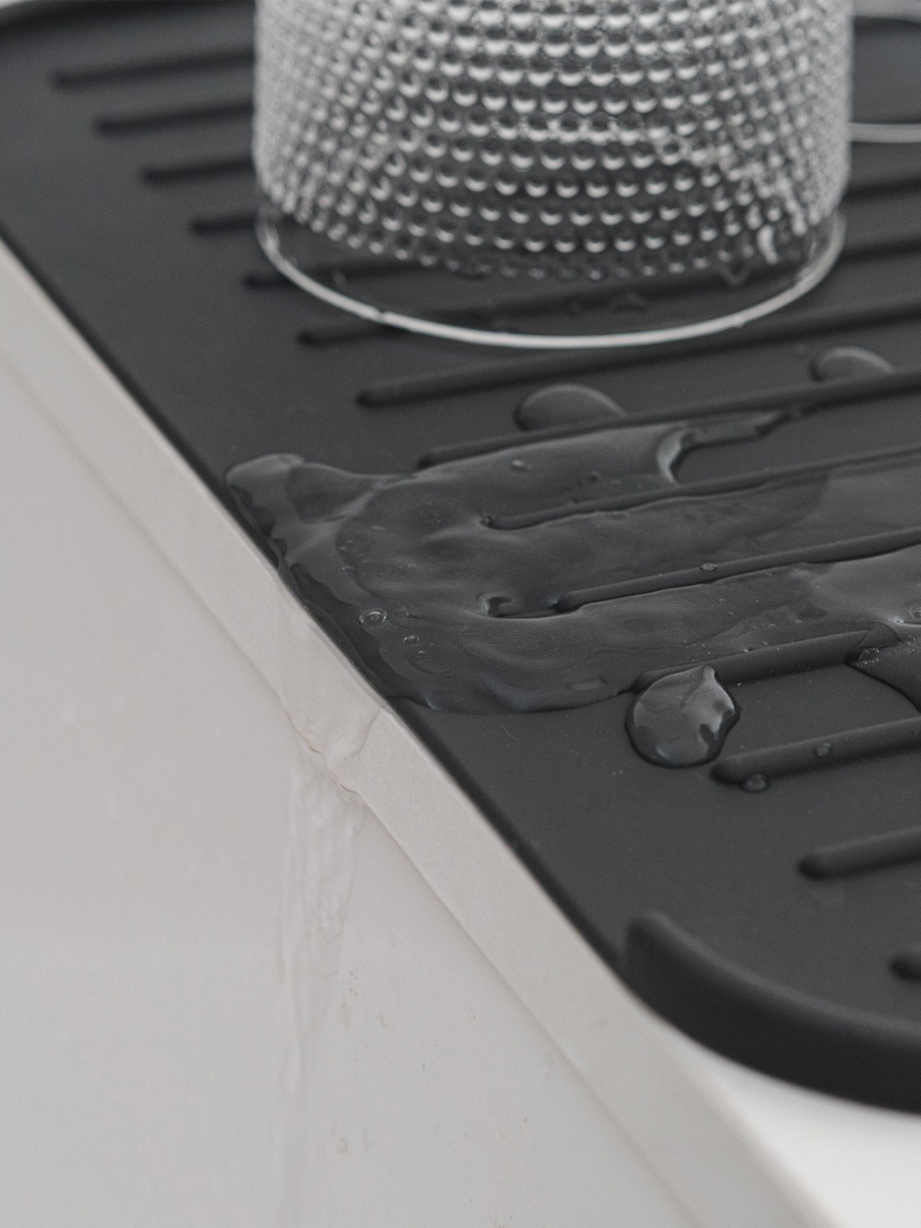 Brabantia grey silicone dish mat, UK version