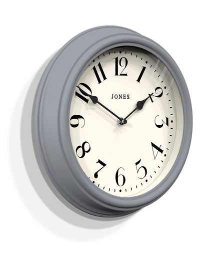 Neste Jones Clocks Fransk Marineblå Venezisk Mosegrønn Veggklokke 30,5 cm Diameter - Kjøp online hos McGrocer
