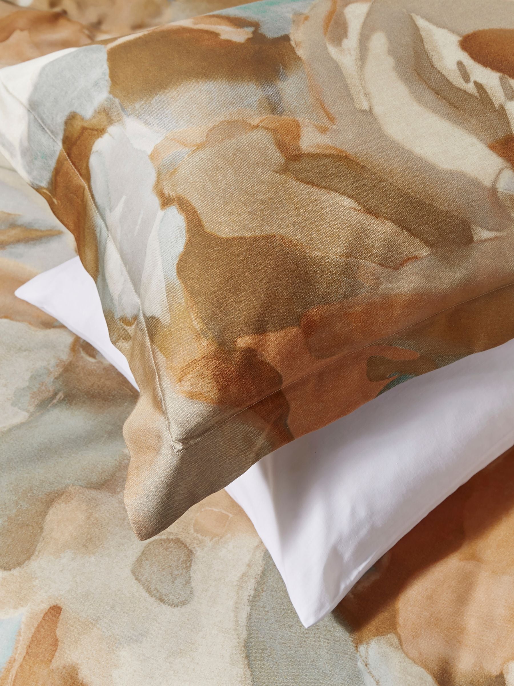 Harlequin Terracotta Foresta duvet cover and pillowcase set, UK version