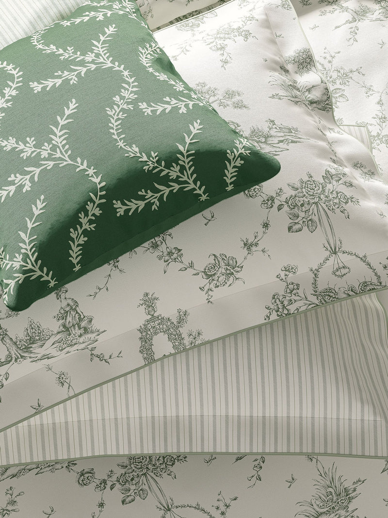 V&A Green Garden Of Love duvet cover and pillowcase set (British brand)