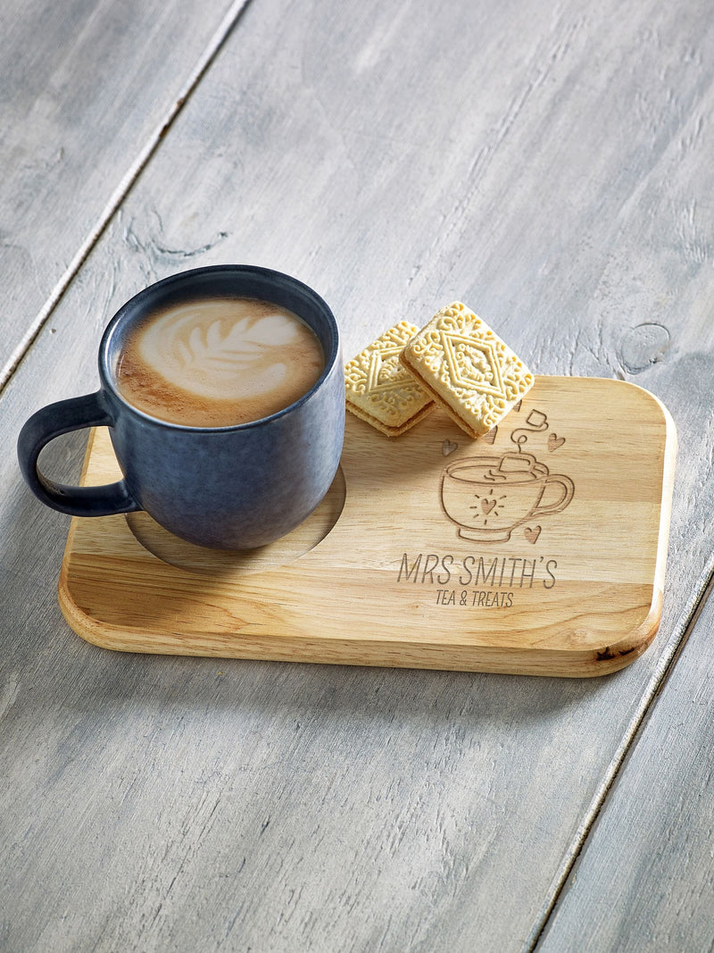 Loveabode personalised serving board with heart design, UK version