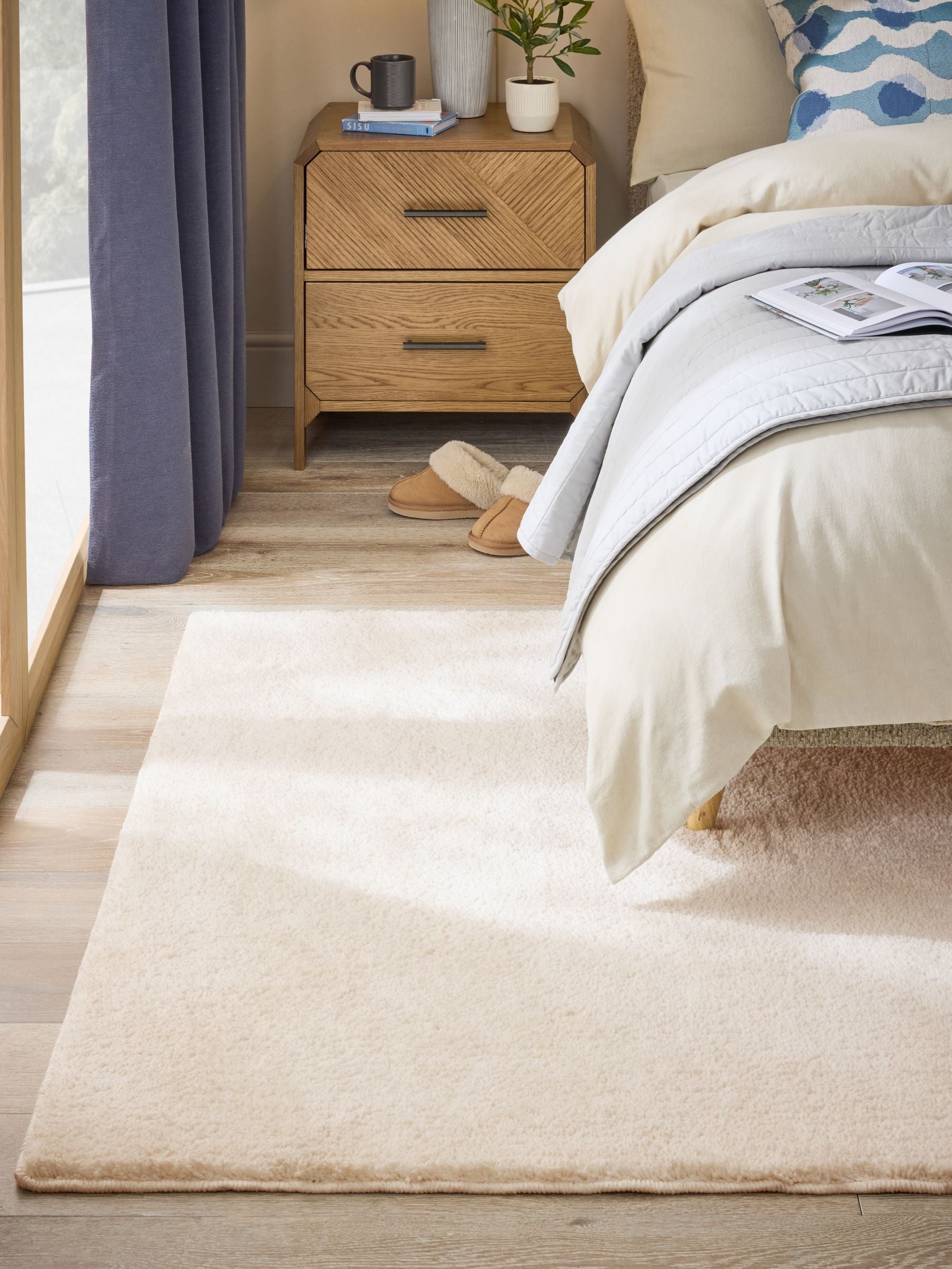 Ivory Cosy Washable Shaggy Rug