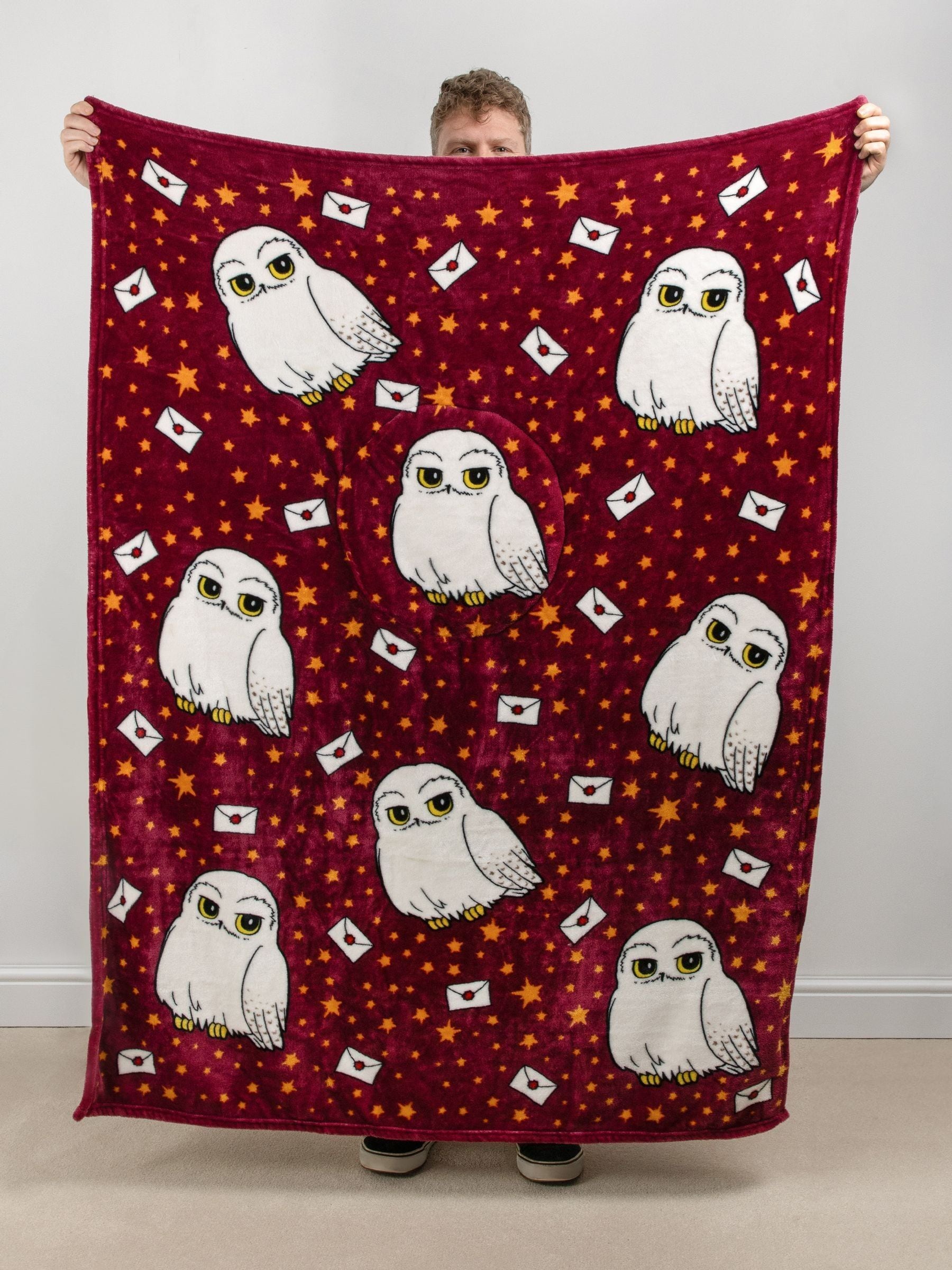 Harry Potter Hedwig cushion blanket 150cm x 120cm, imported from the UK