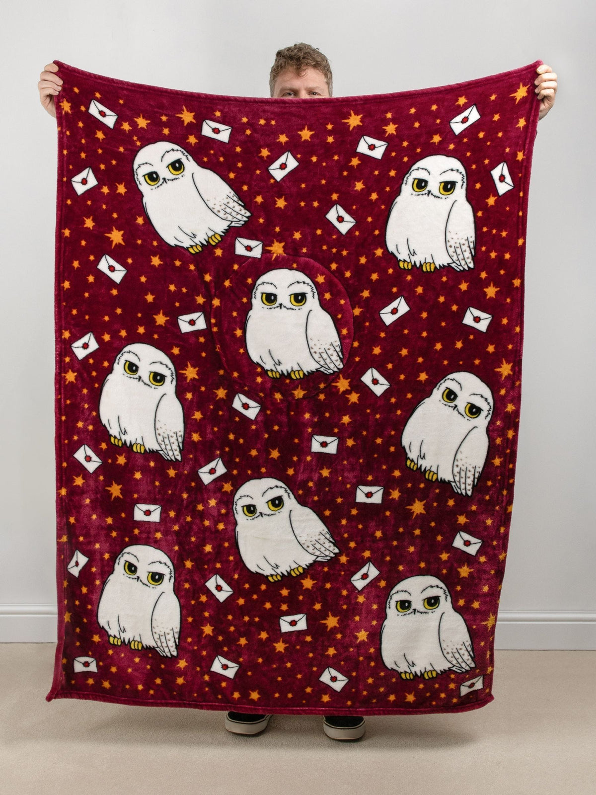 Harry Potter Hedwig cushion blanket 150cm x 120cm, imported from the UK