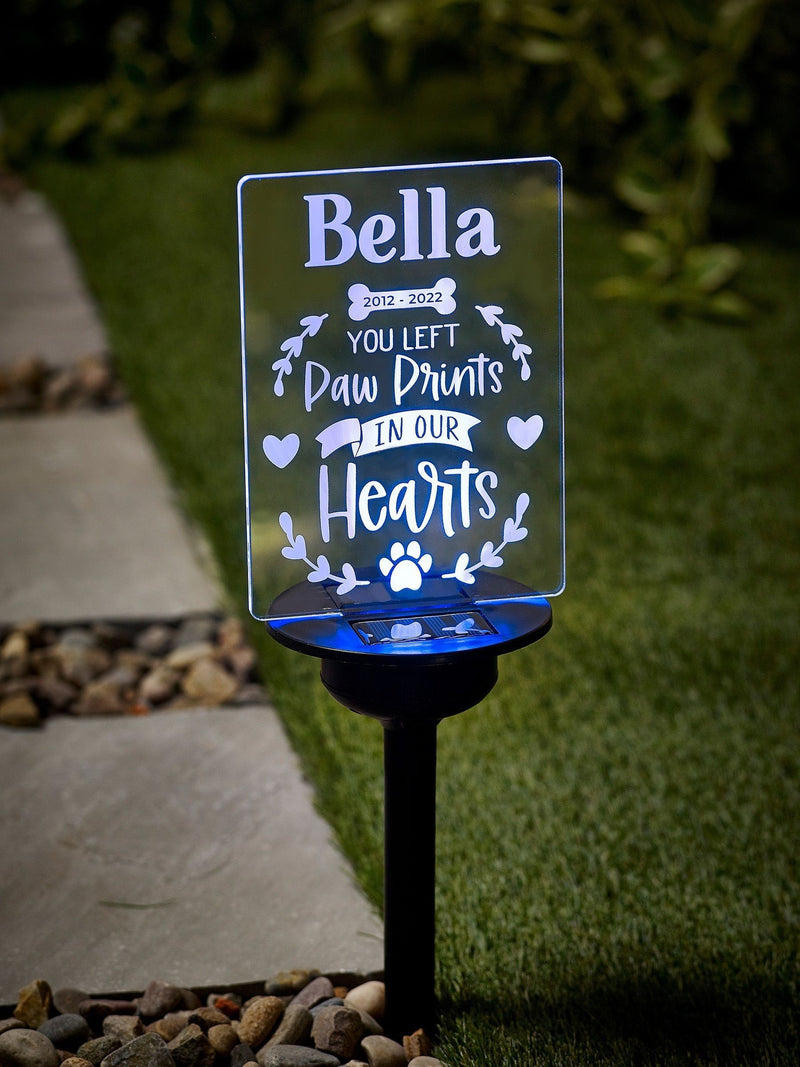 Loveabode personalised solar pet memorial stake light, UK version