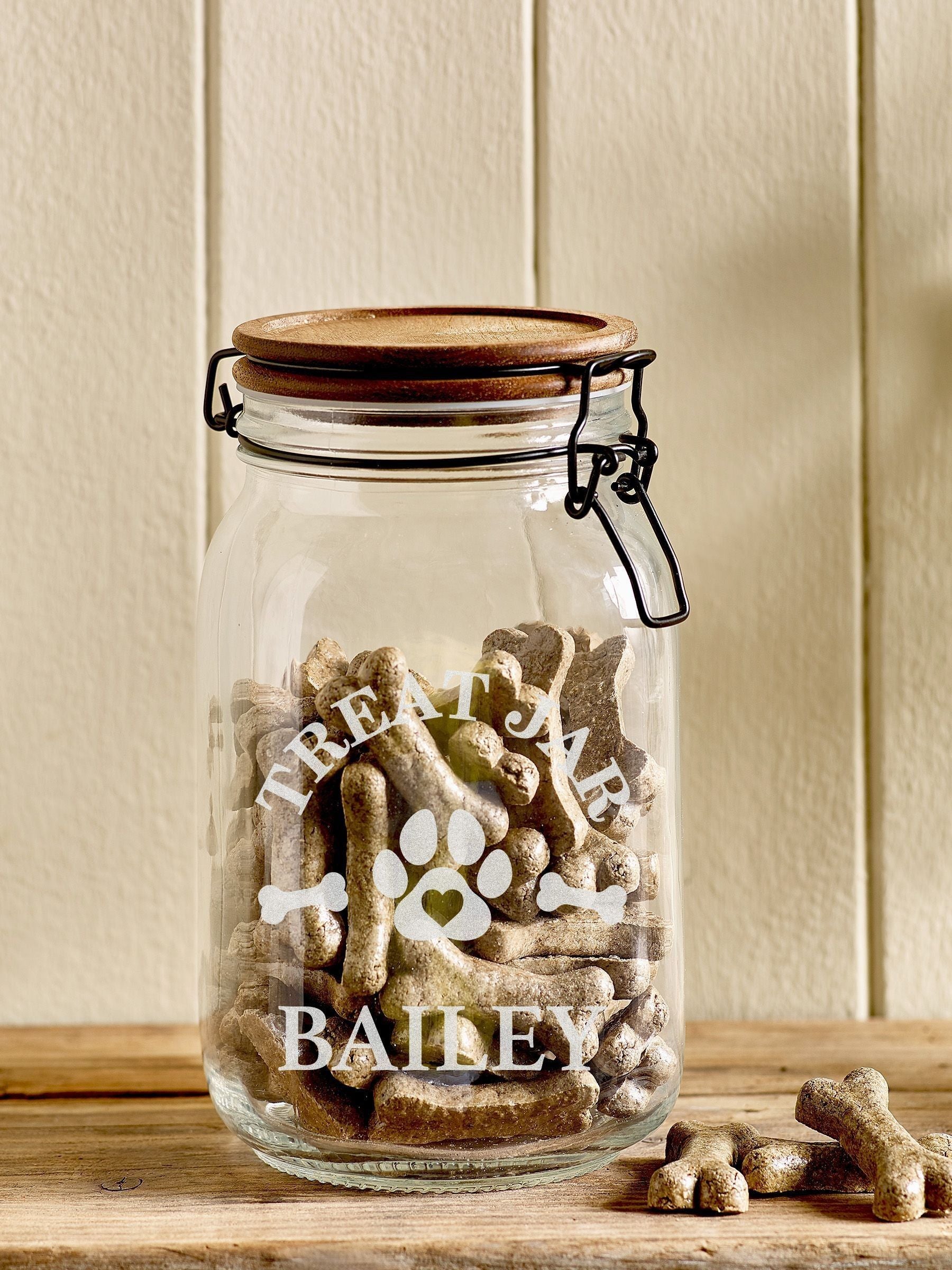 Personalised dog treat jar with acacia wood lid 11.5x19cm (British brand)