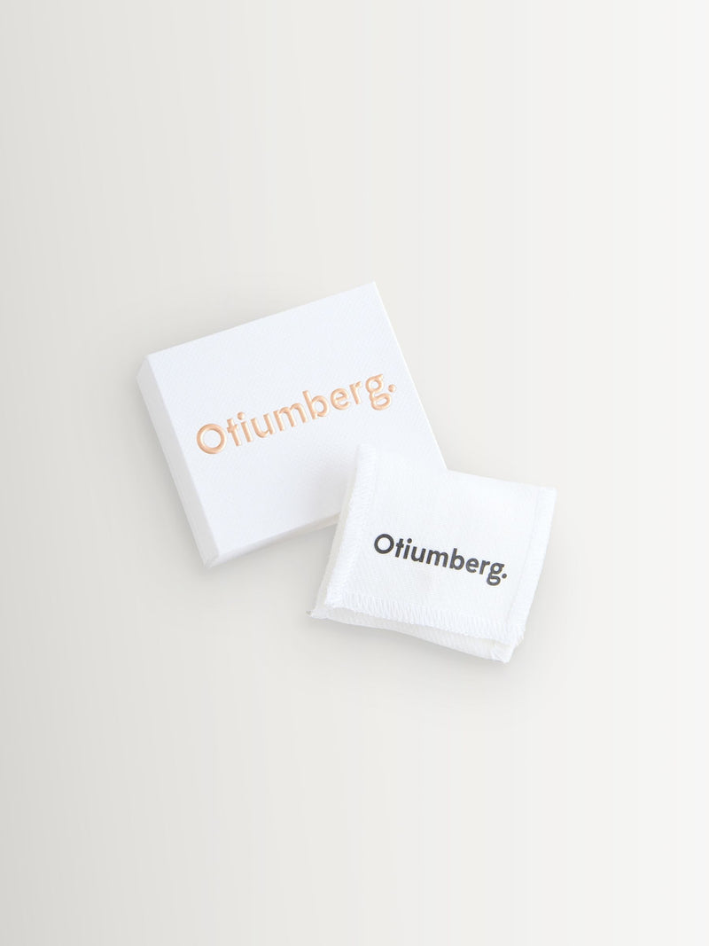 Otiumberg gold vermeil fluid pebble necklace (British brand)