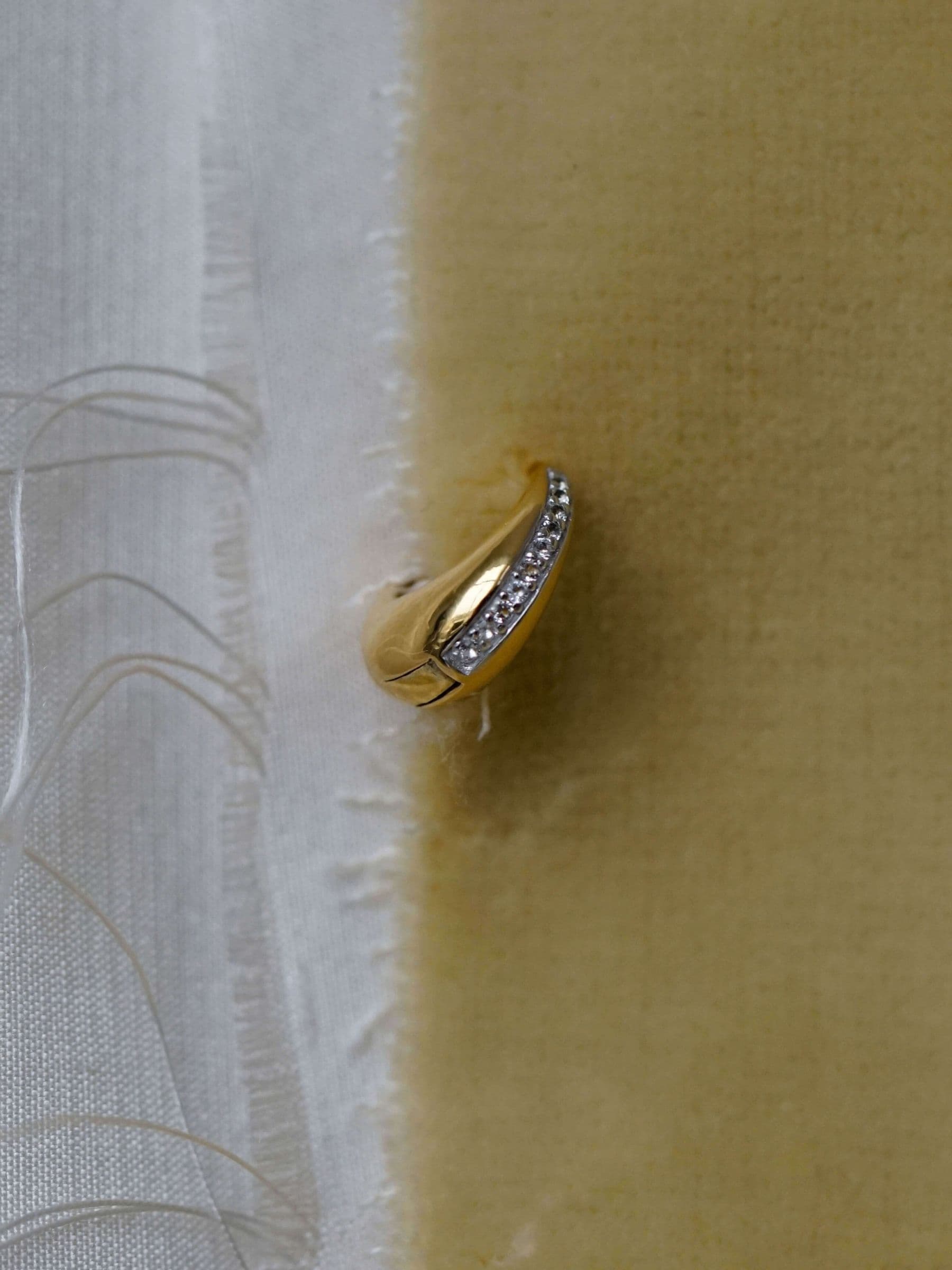 Otiumberg Gold Vermeil mini graduated hoops, imported from the UK