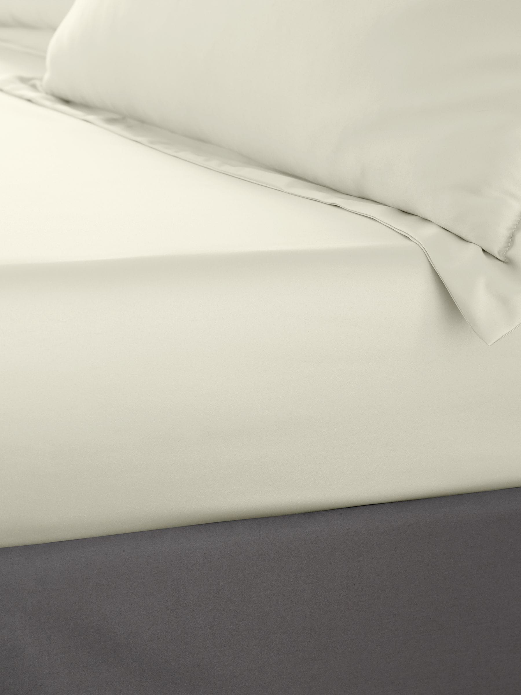 Catherine Lansfield Champagne Silky Soft Satin Fitted Sheet