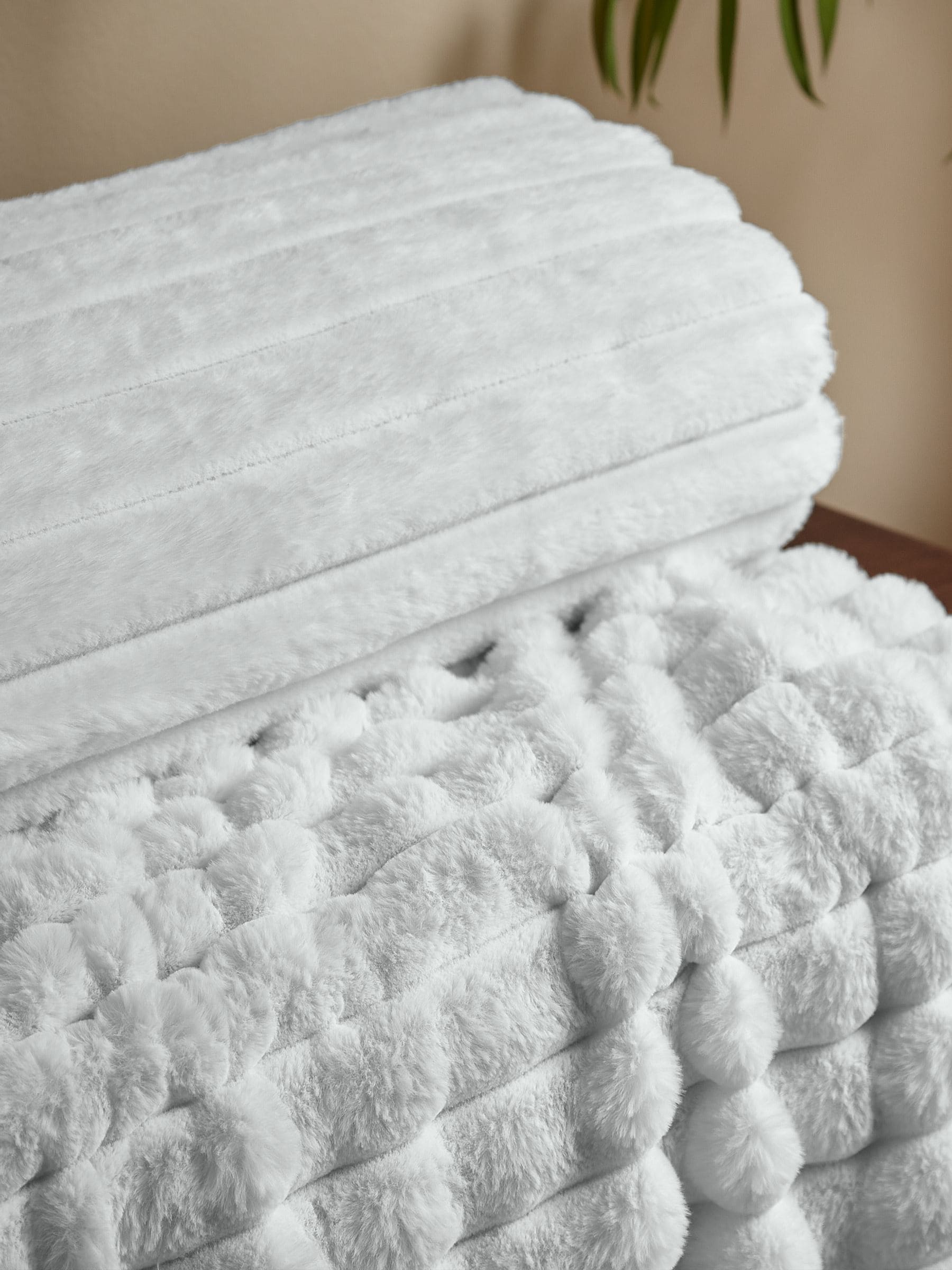 Catherine Lansfield Grey Soft and Cosy Ribbed Faux Fur Throw