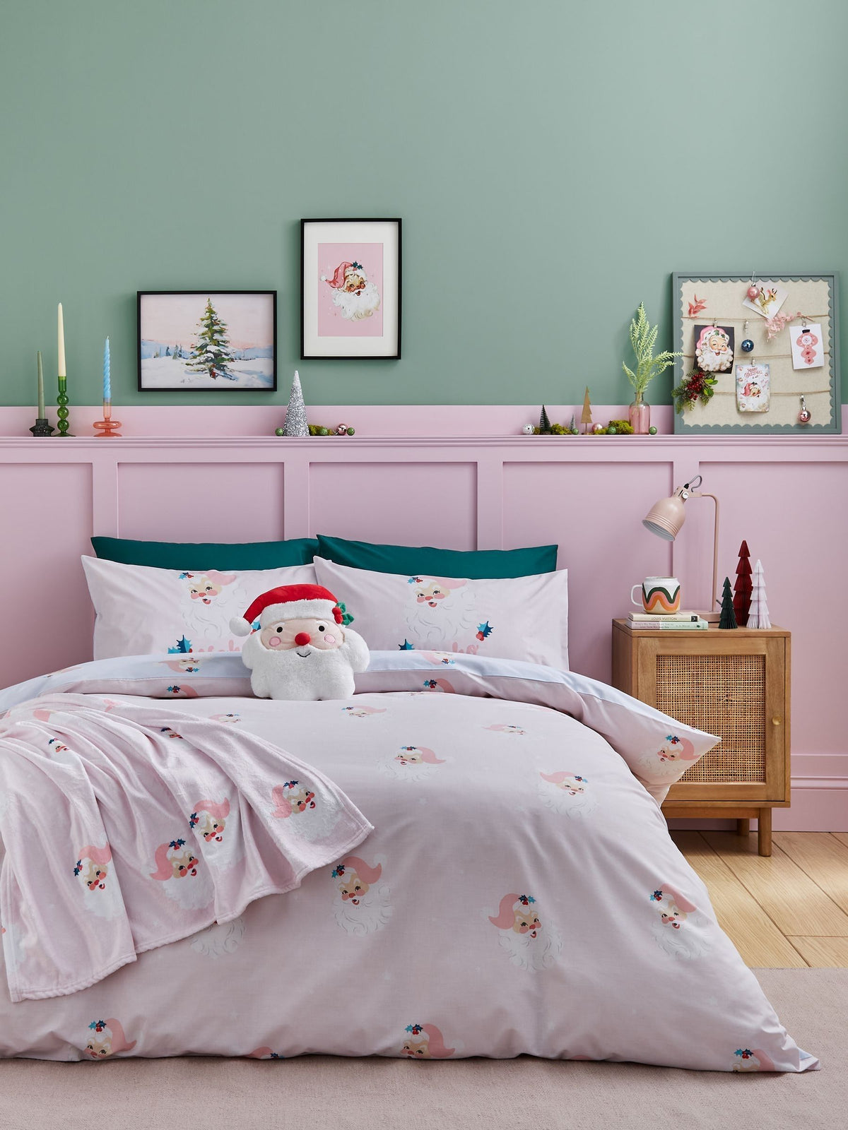 Catherine Lansfield pink vintage Christmas Santa reversible duvet cover set - British product