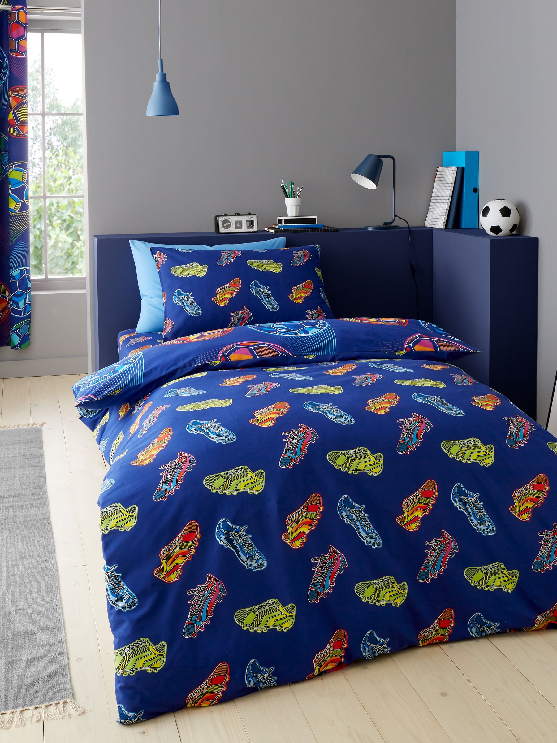 Catherine Lansfield Navy Blue Football Reversible Duvet Cover Set - British product