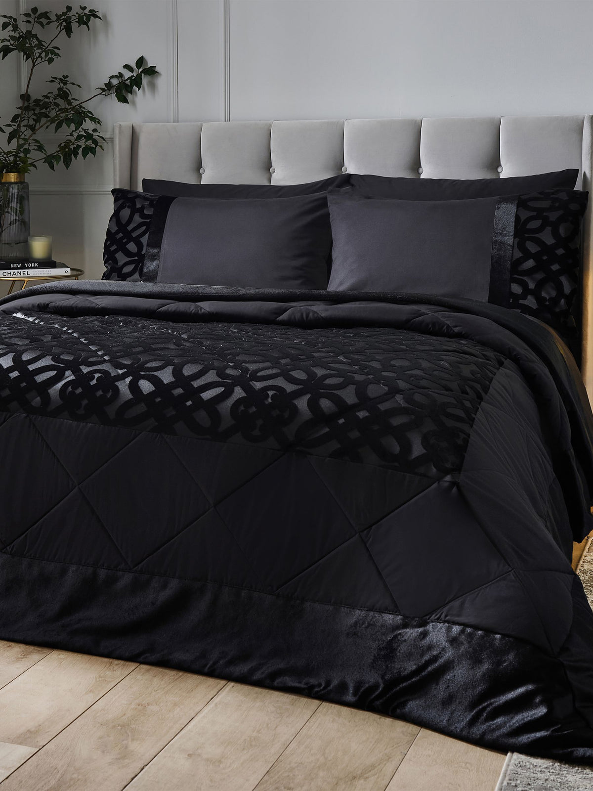Catherine Lansfield Natural Lattice Cut Velvet Bedspread