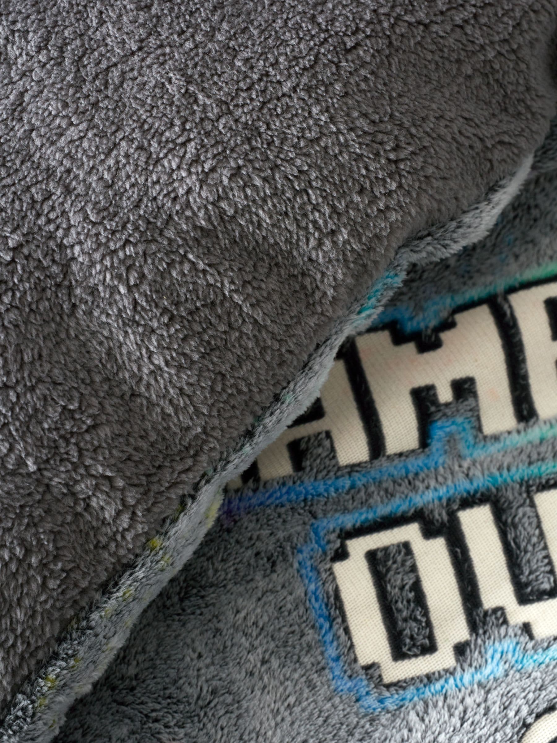 Catherine Lansfield Black Game Over Glow in the Dark Fleece Duvet Cover Set - British product