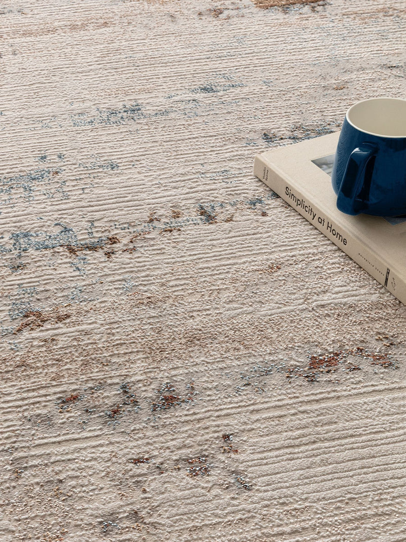 The Rug Edit Metallic Miro Mist rug with abstract pattern, UK version