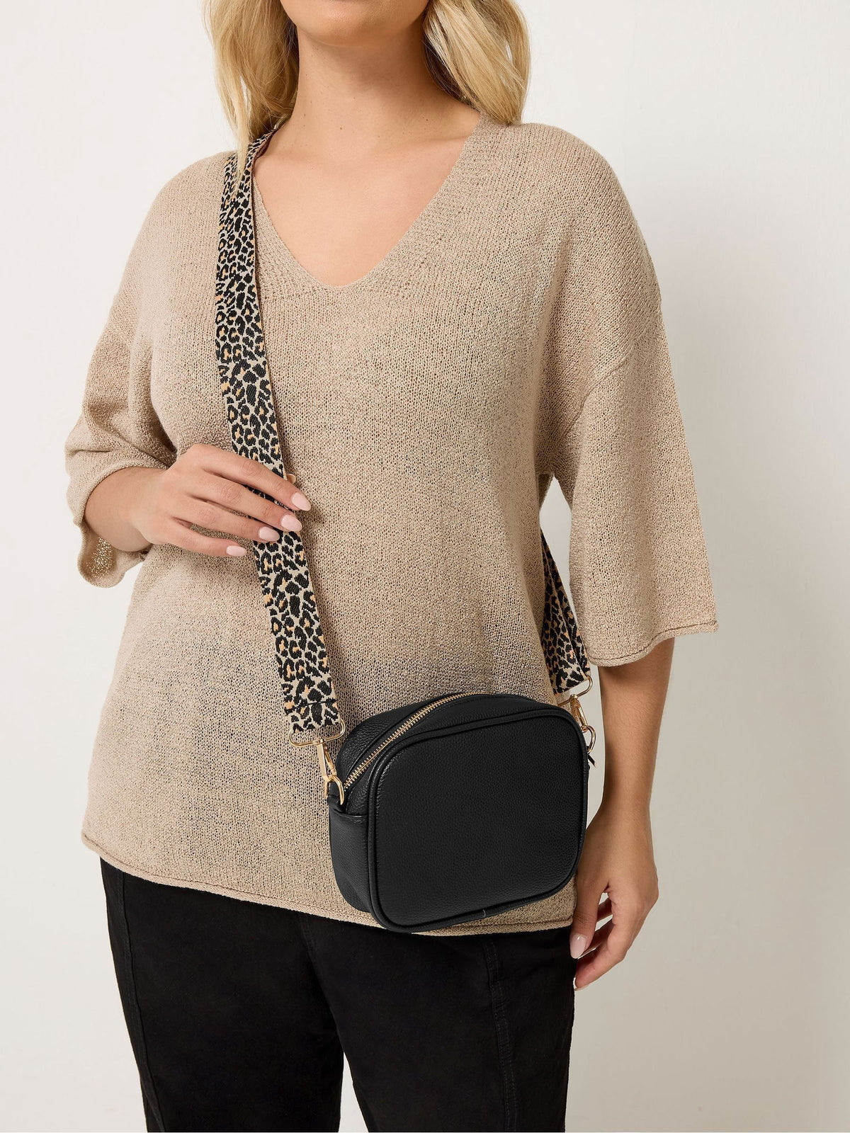 Yours Curve shoulder bag black faux leather leopard strap, imported from the UK